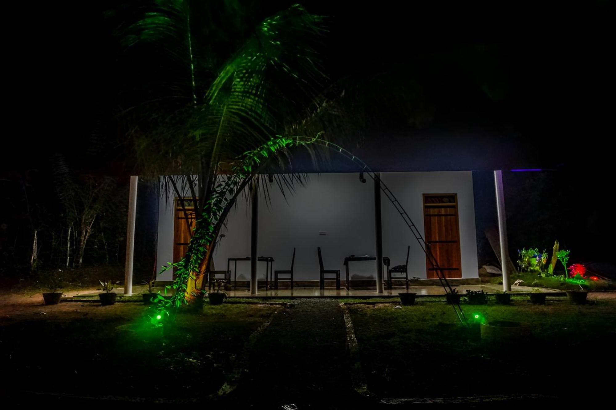 Little Ele Safari Lodge Удавалаве Екстериор снимка