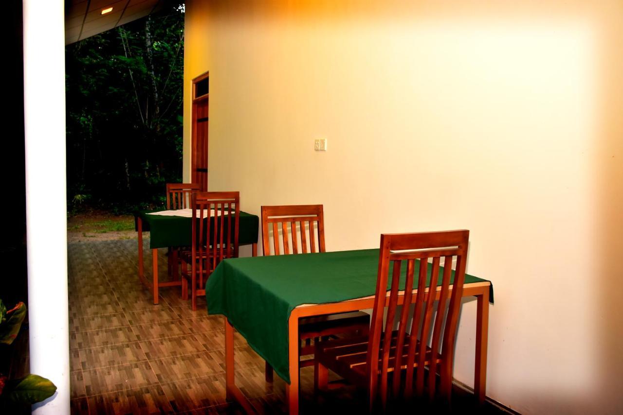 Little Ele Safari Lodge Удавалаве Екстериор снимка