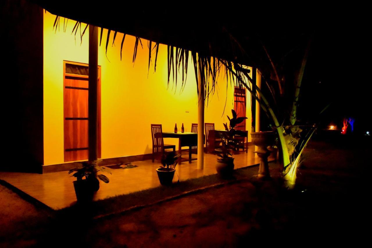 Little Ele Safari Lodge Удавалаве Екстериор снимка
